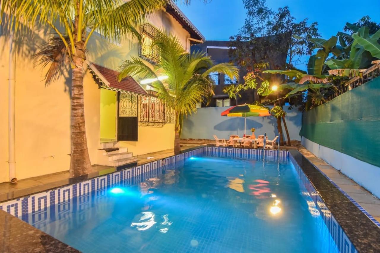 Villa Empyrean Ll 2bhk Ii Monarch Ll Private Pool Ii Ac Ii Luxury Ll Gold Valley Sector D Ll