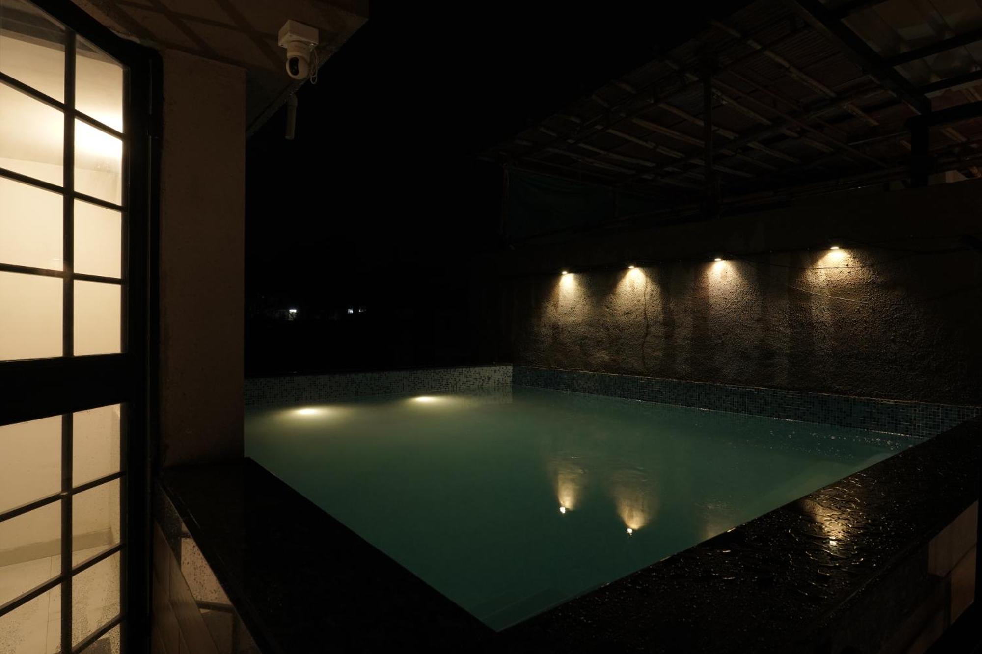 Carnival - Unit B 4bhk Villa *