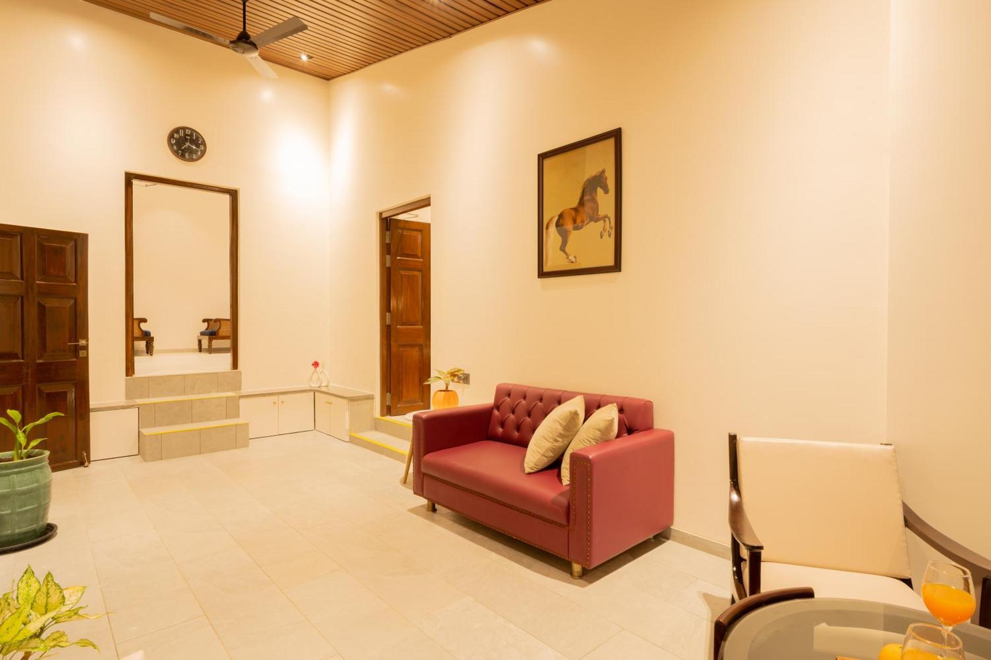 Elivaas 5bhk With Pool And Gazebo - House Of Q Villa