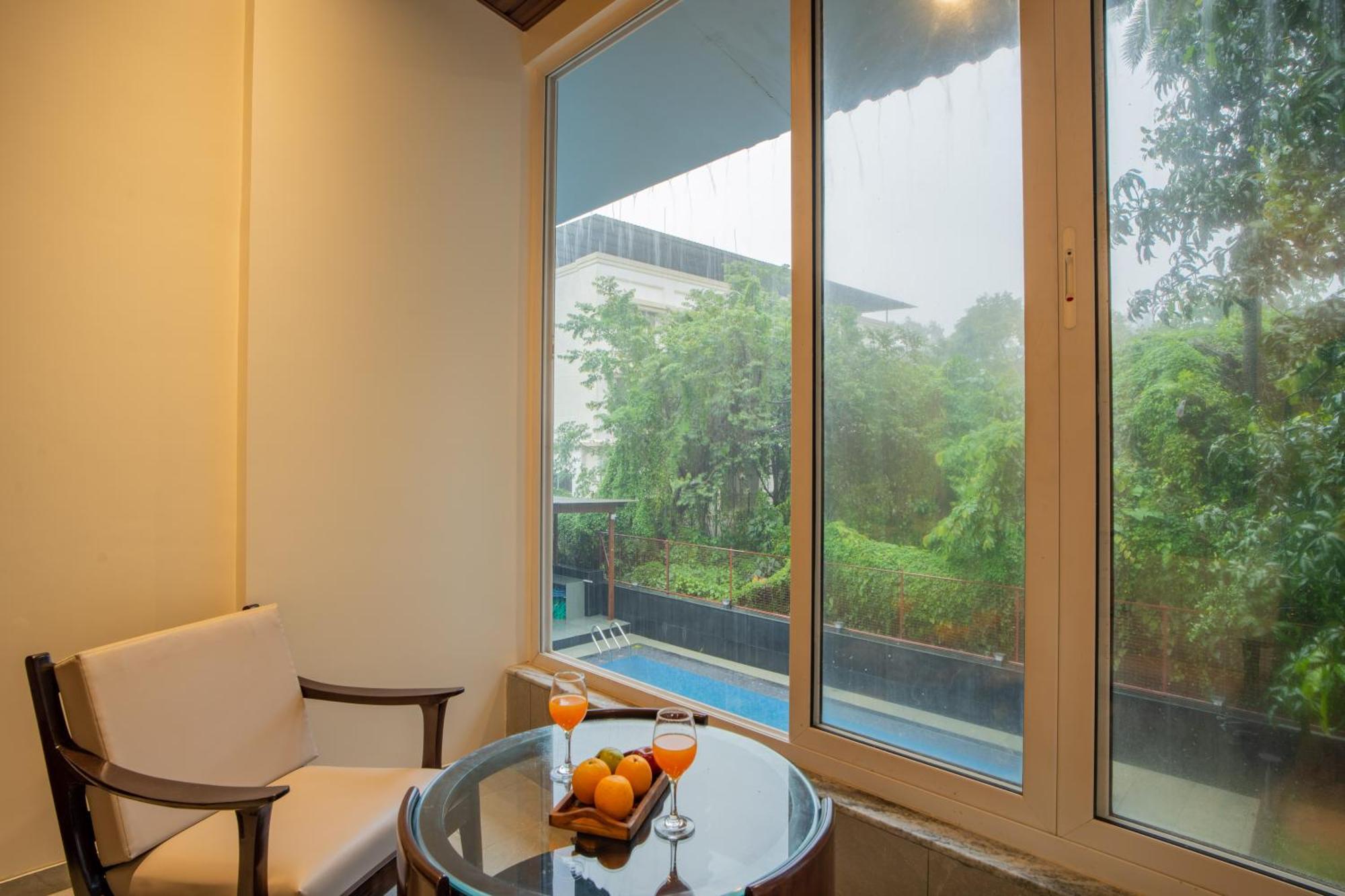 Elivaas 5bhk With Pool And Gazebo - House Of Q