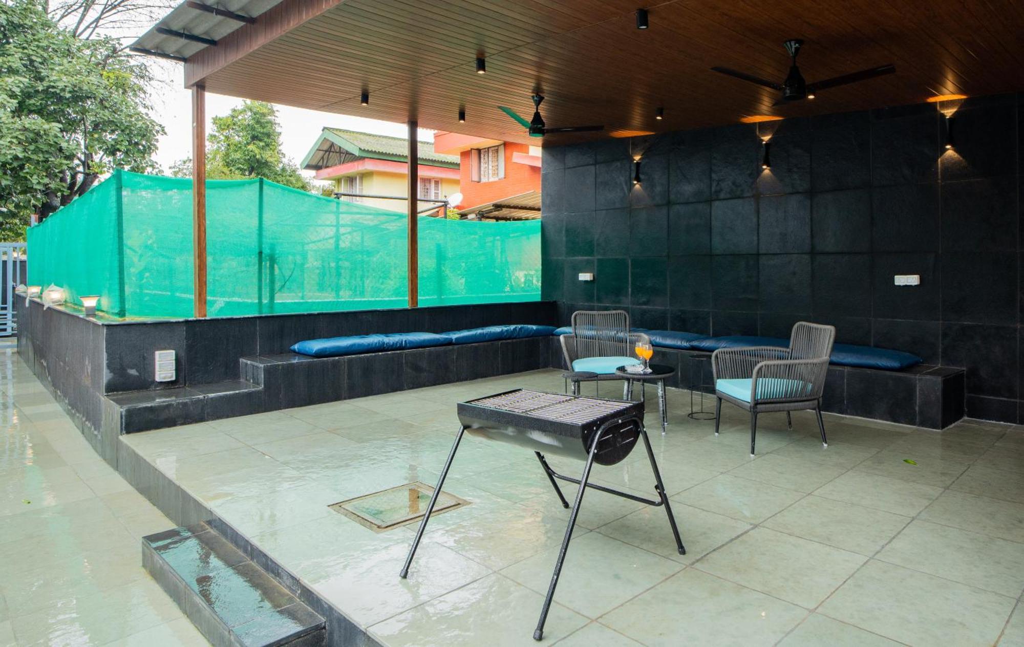 Villa Elivaas 5bhk With Pool And Gazebo - House Of Q *