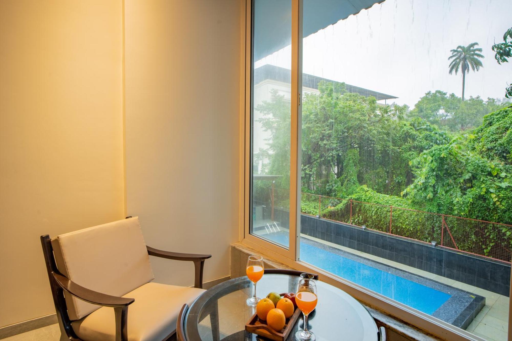 Elivaas 5bhk With Pool And Gazebo - House Of Q *