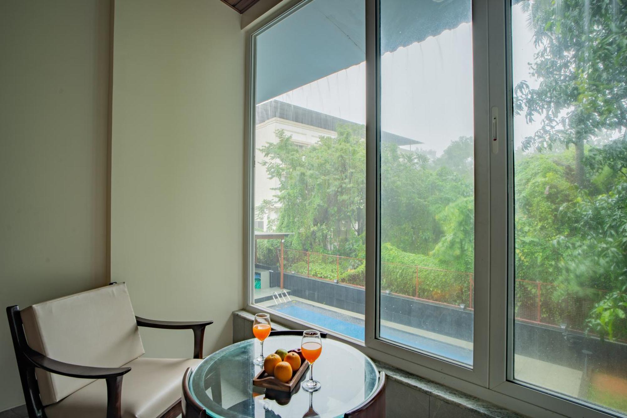 Elivaas 5bhk With Pool And Gazebo - House Of Q