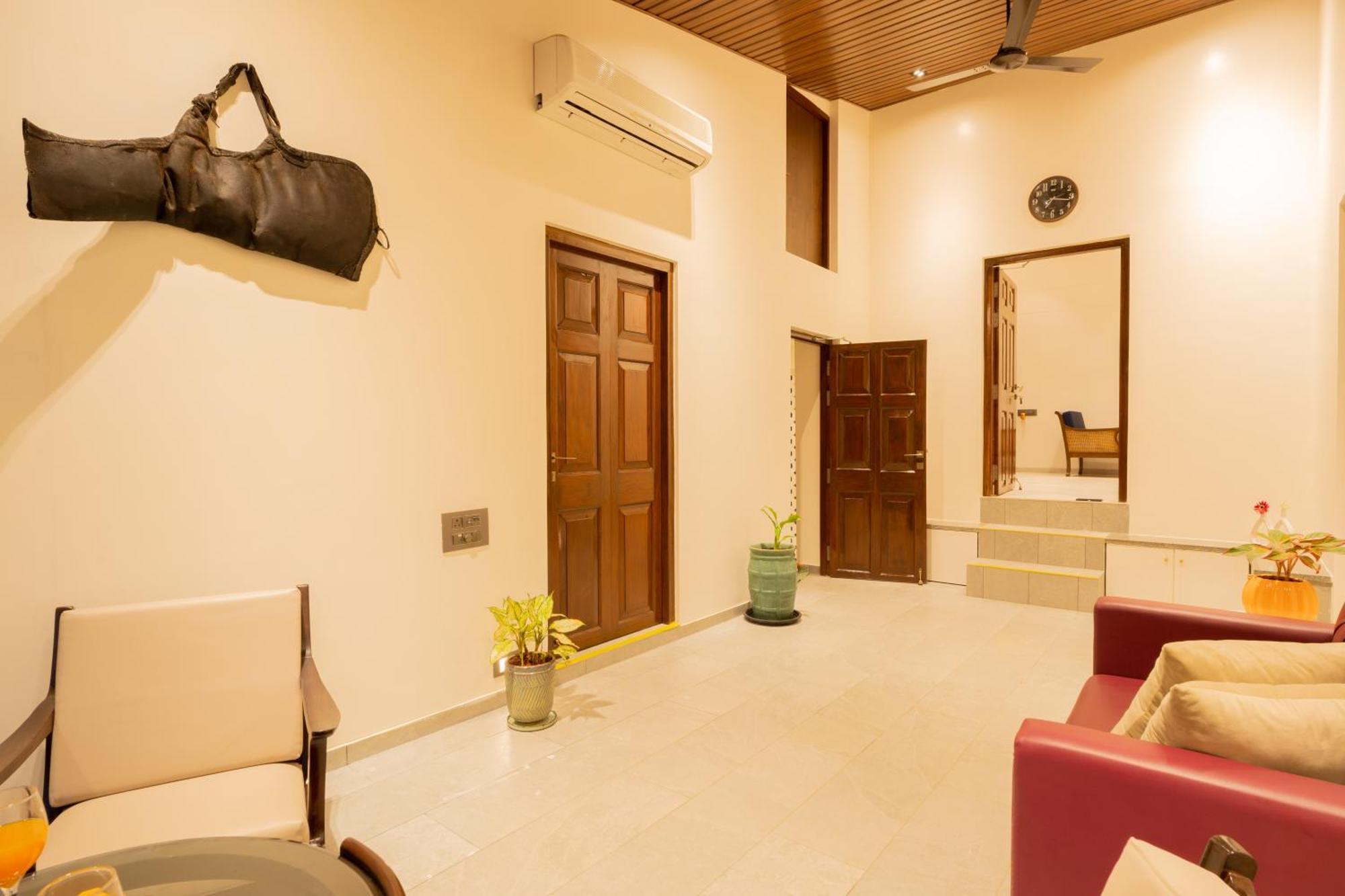 Villa Elivaas 5bhk With Pool And Gazebo - House Of Q *