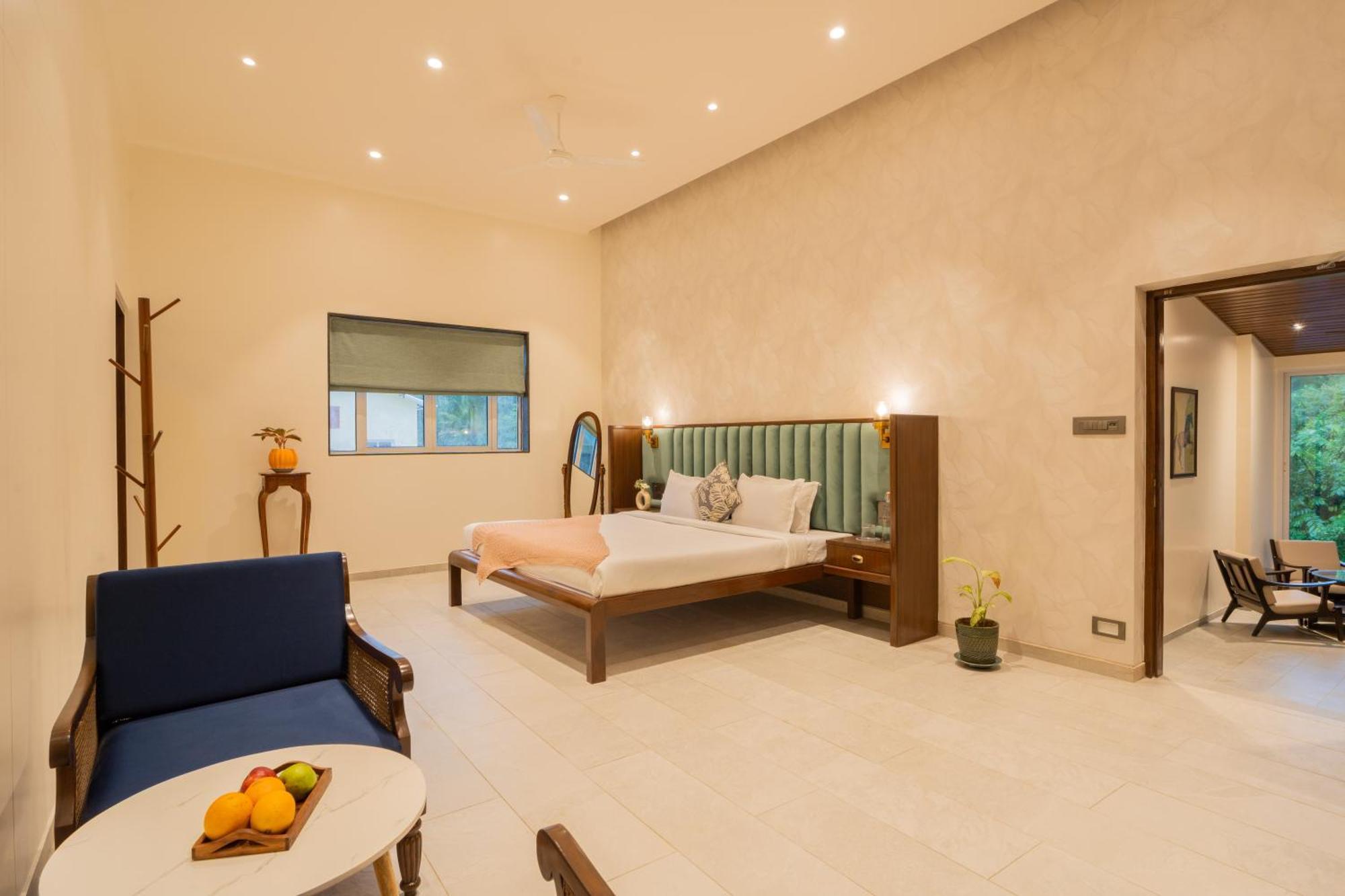 Elivaas 5bhk With Pool And Gazebo - House Of Q Villa Lonavala