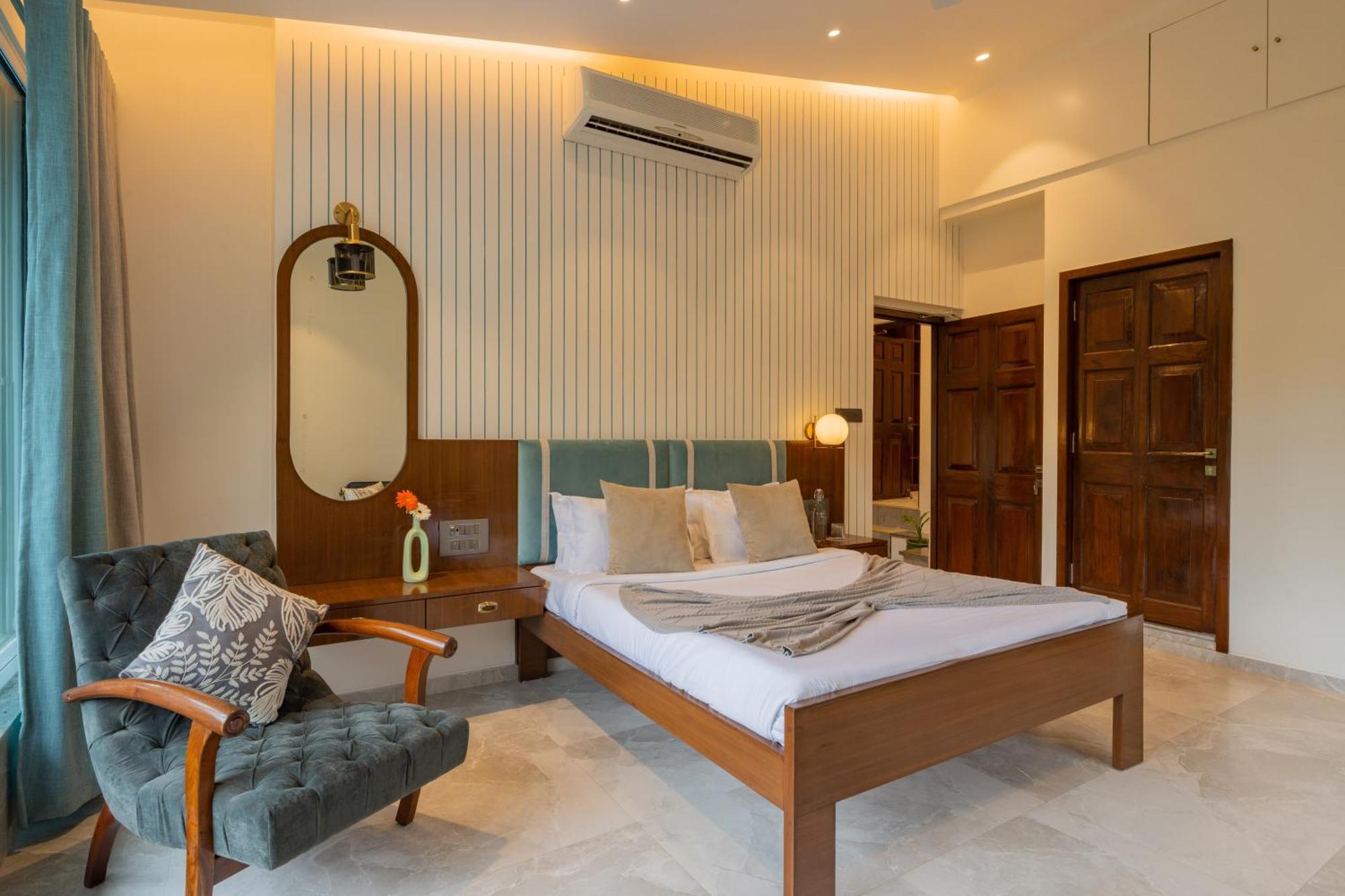 Villa Elivaas 5bhk With Pool And Gazebo - House Of Q