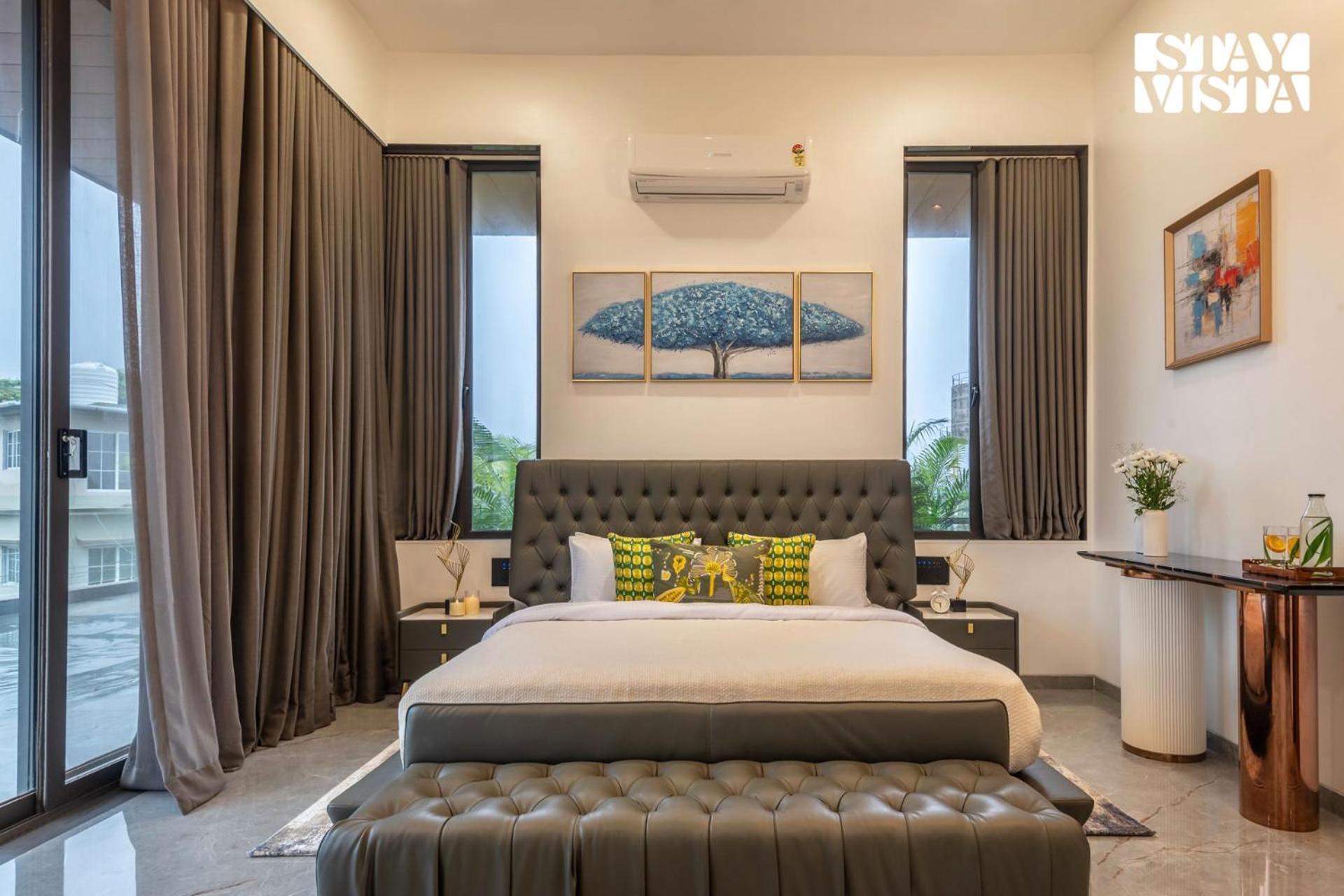 Villa Stayvista At Seraphine With Theatre, Jacuzzi & Pvt Pool Lonavala