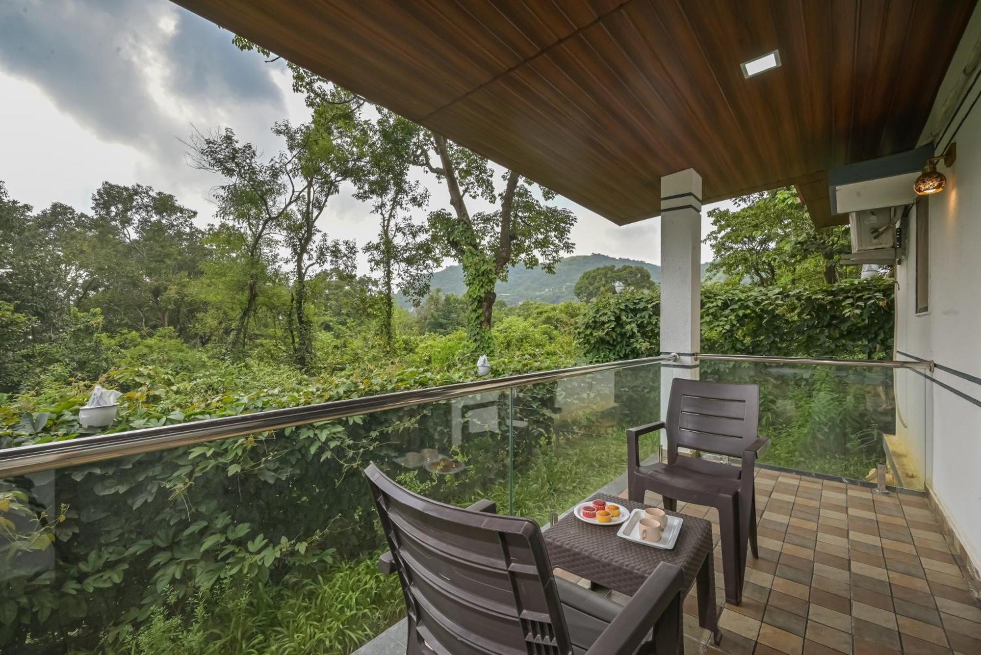 Lifeline Villas: Pawna Lake View With Infinity Pool And Event Lawn Villa