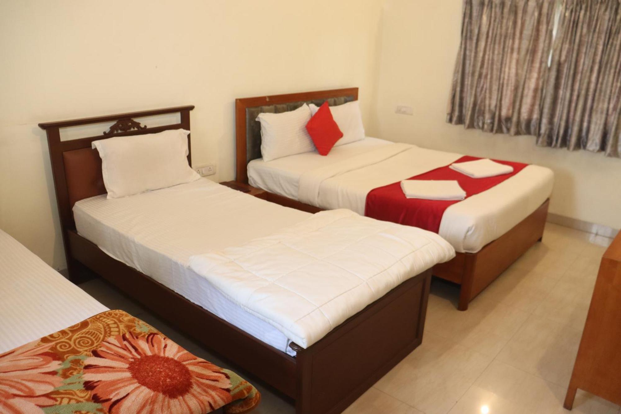 Villa Lions Residency *