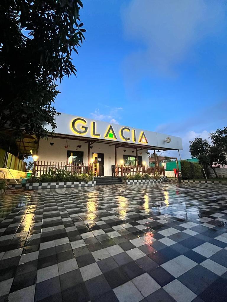 Villa 3bhk Glacia With A Private Swimming Pool Near Ekvira Temple Lonavala