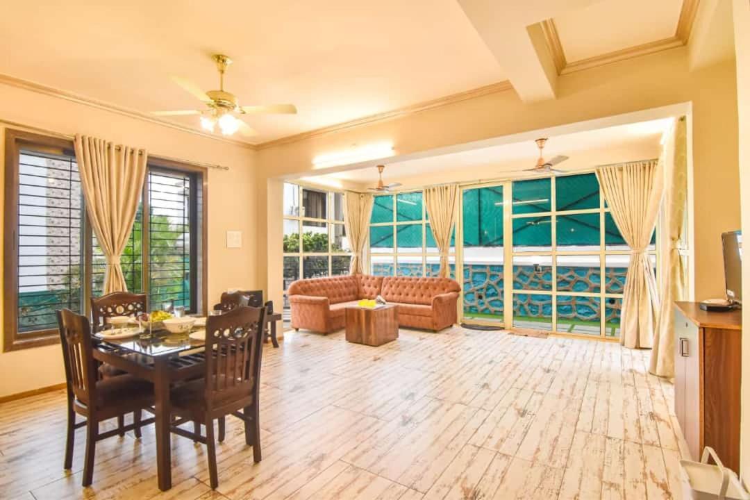 Empyrean Ll 2bhk Ii Monarch Ll Private Pool Ii Ac Ii Luxury Ll Gold Valley Sector D Ll * Lonavala