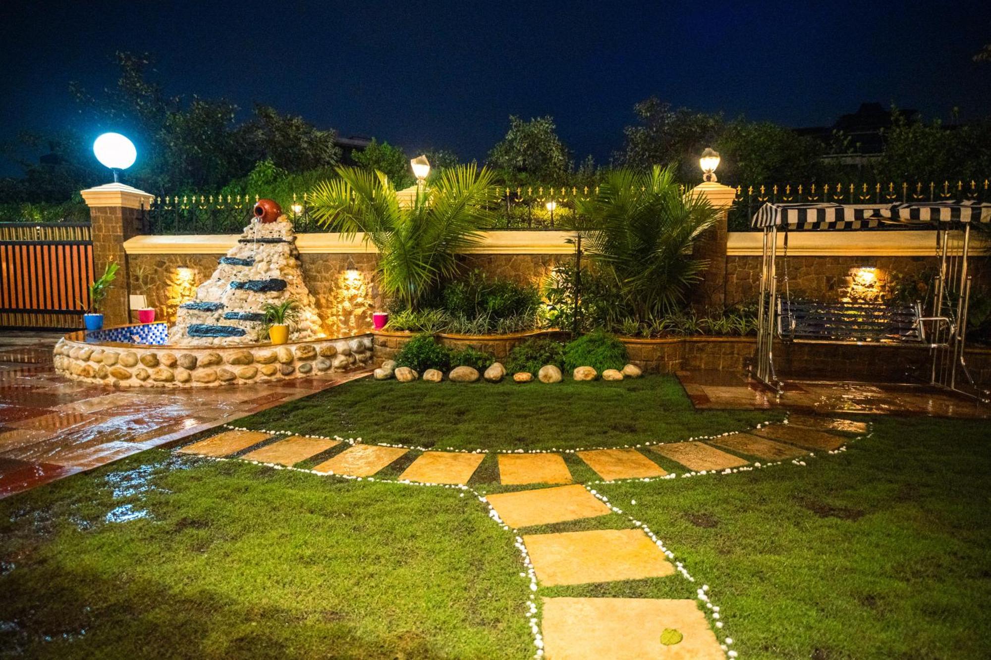 Zline D - Luxurious 8bhk In Villa Lonavala