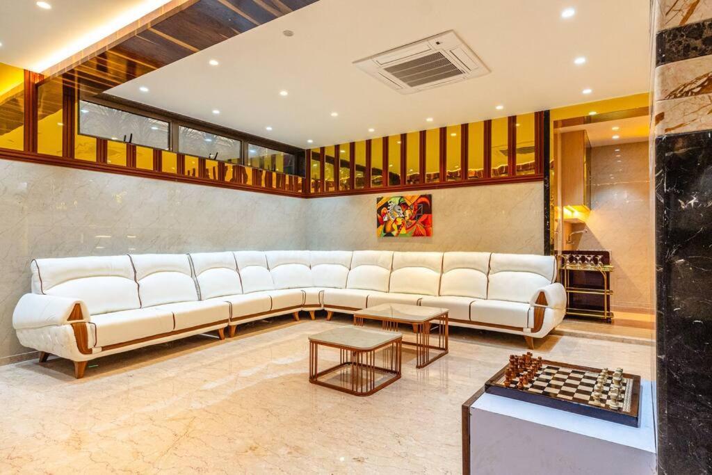 Zline D - Luxurious 8bhk In * Lonavala
