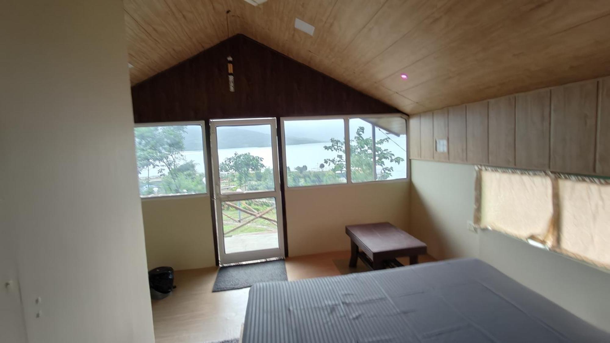 Campsite Shelby Pawana & Tents *