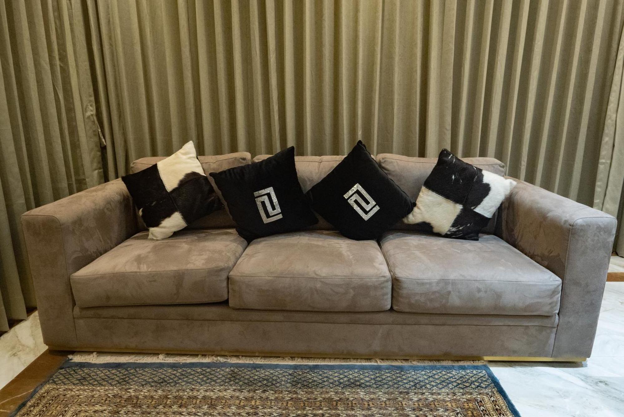 Villa Royal Cabana 6bhk Luxury With Turf
