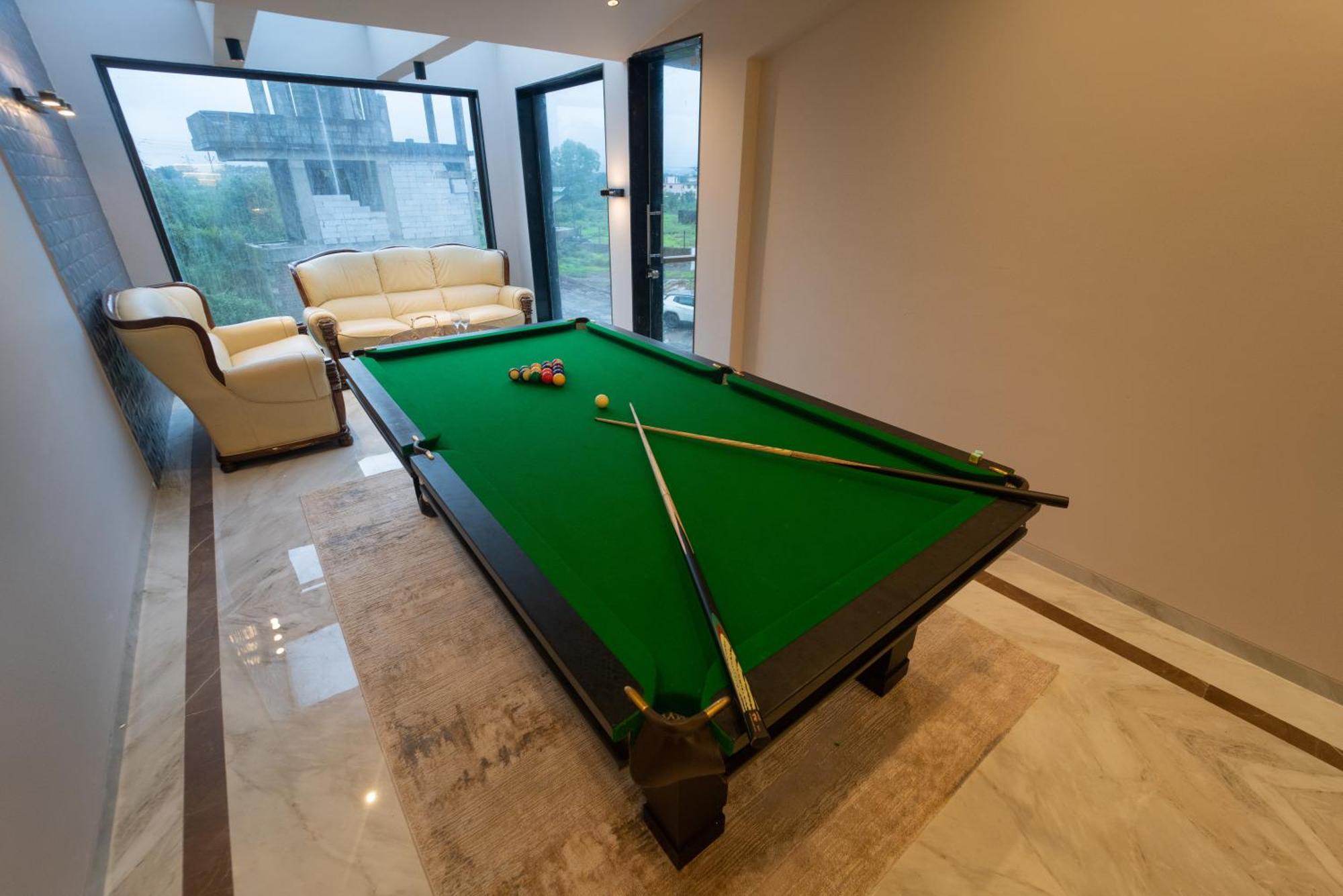 Villa Royal Cabana 6bhk Luxury With Turf *