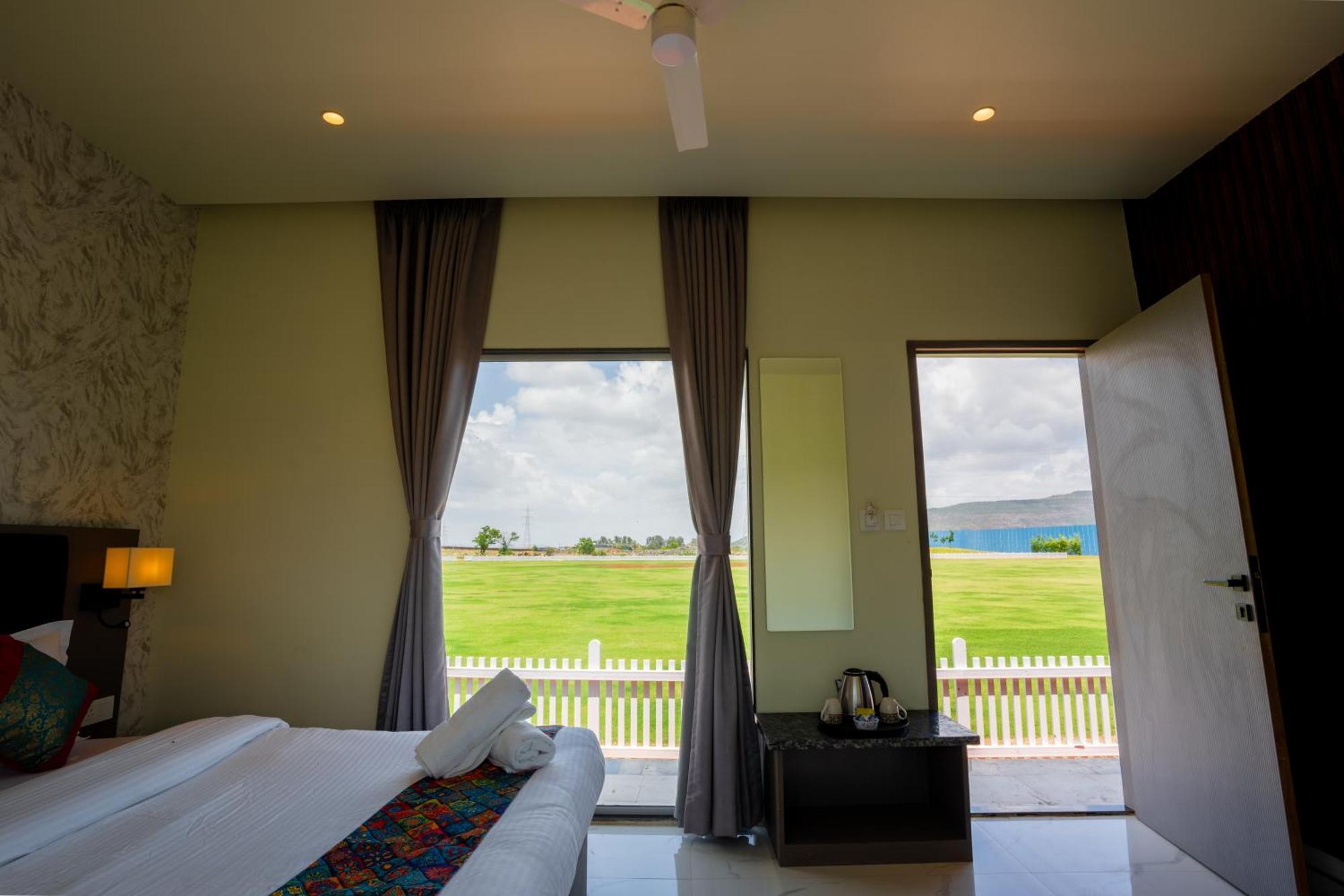 Aparthotel Leisurely Pavillion By The Hills, Lonavala-stadium View Lonavala
