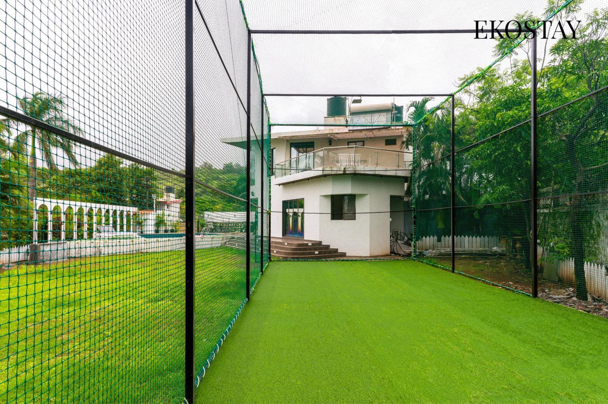 Villa Ekostay - 8bhk La Flamingo With Private Turf