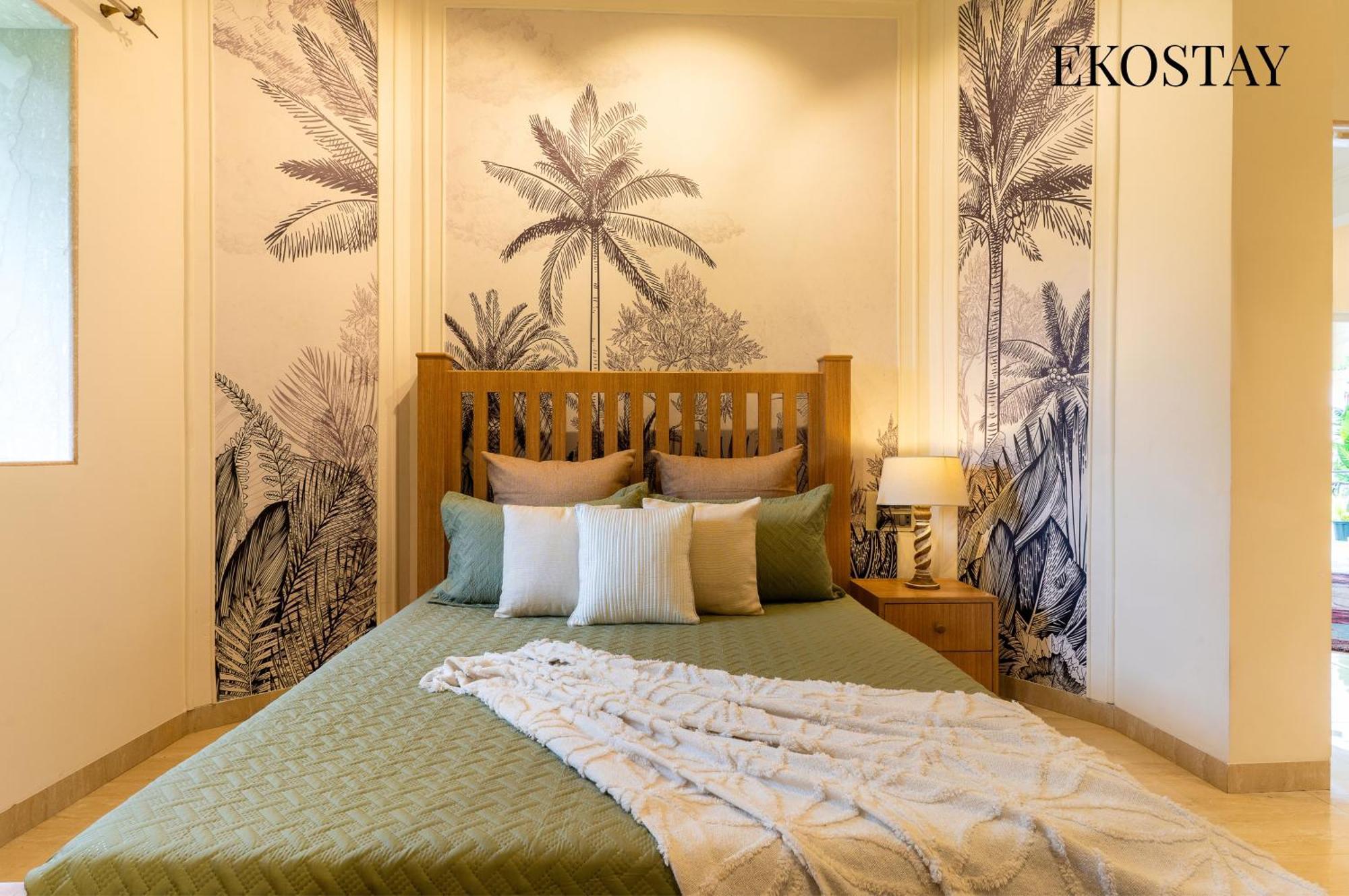Villa Ekostay - 8bhk La Flamingo With Private Turf *
