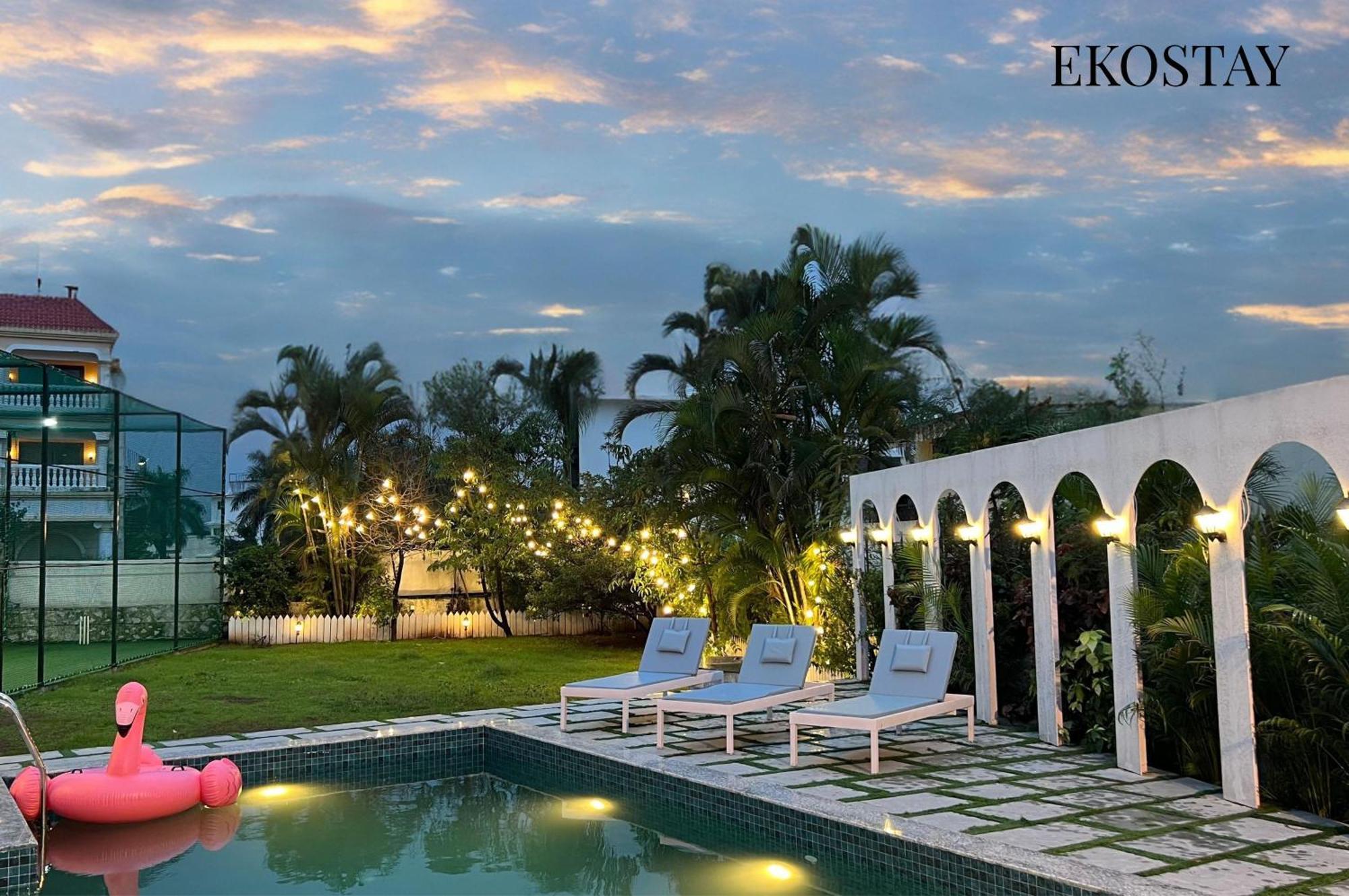 Ekostay - 8bhk La Flamingo With Private Turf Villa Lonavala