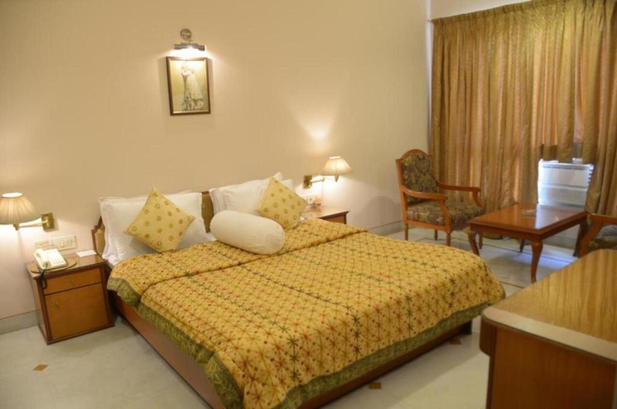 Hotel Kailash Parbat Lonavala
