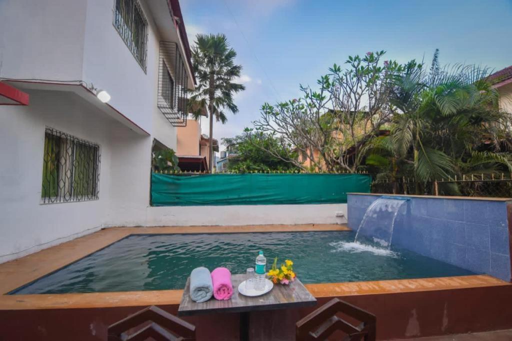 Villa Empyrean Ll 2bhk Ii Monarch Ll Private Pool Ii Ac Ii Luxury Ll Gold Valley Sector D Ll *