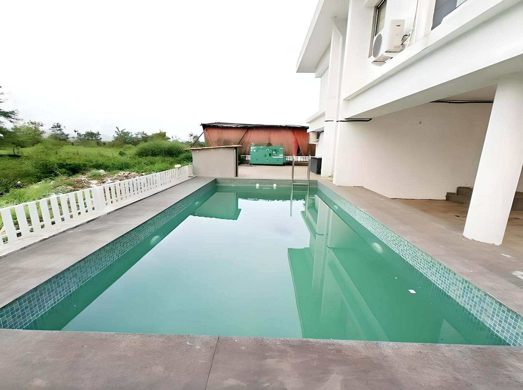Mizzle Exotica Lonavala
