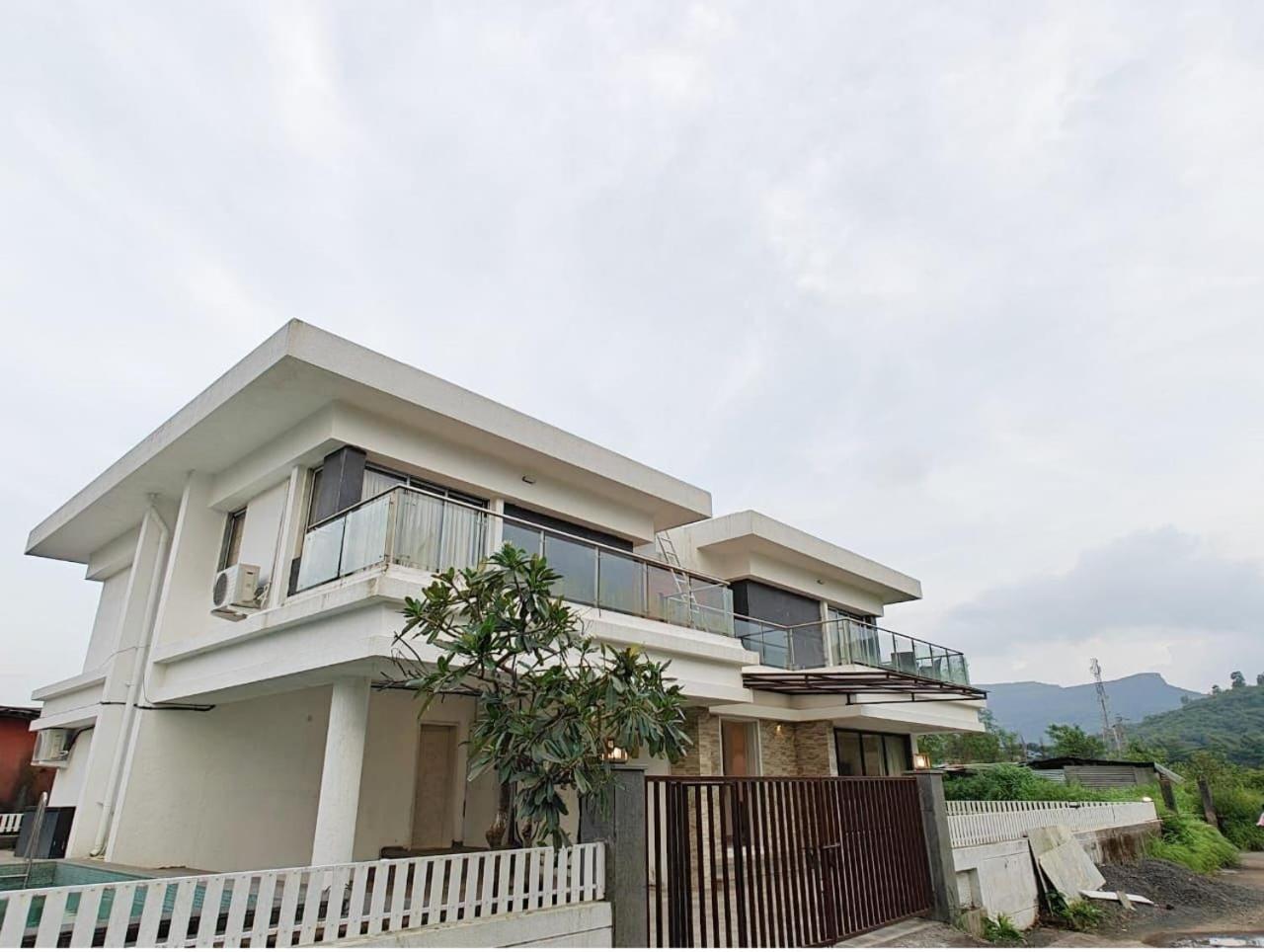 Apartment Mizzle Exotica Lonavala