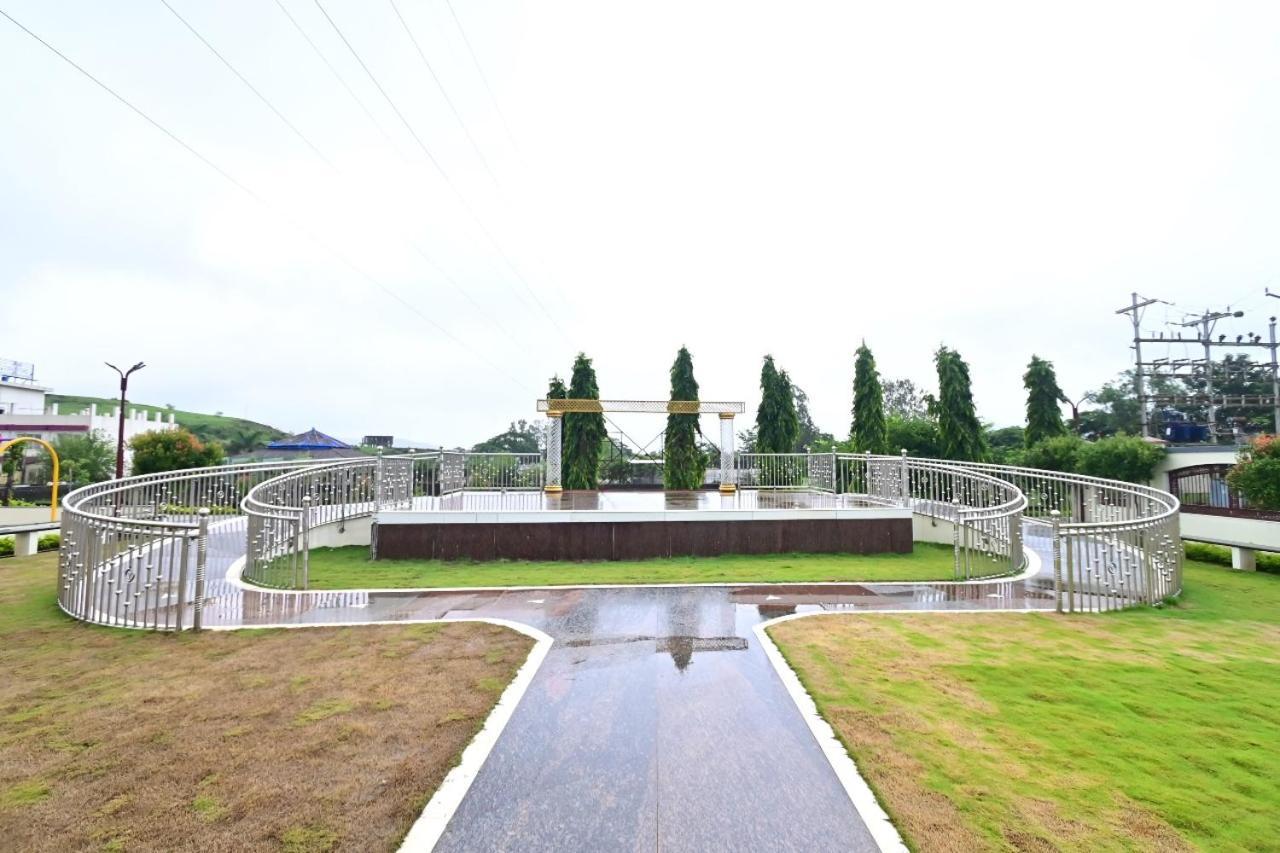 Vedika Garden Hotel 3*