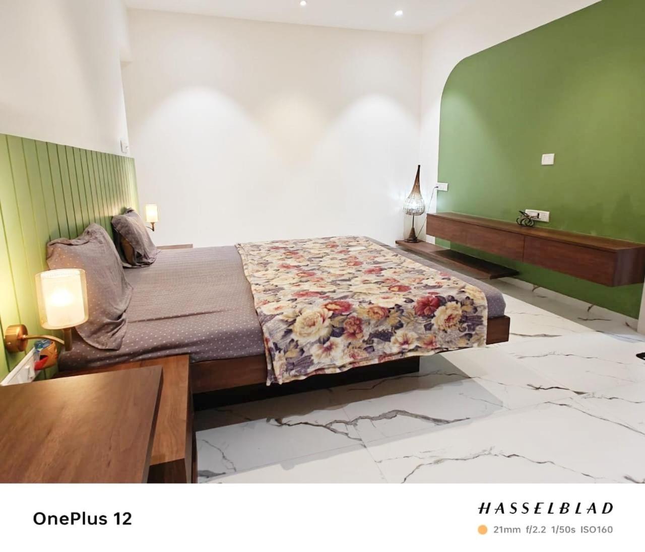 Woods By Mizzle Exotica Premium * Lonavala