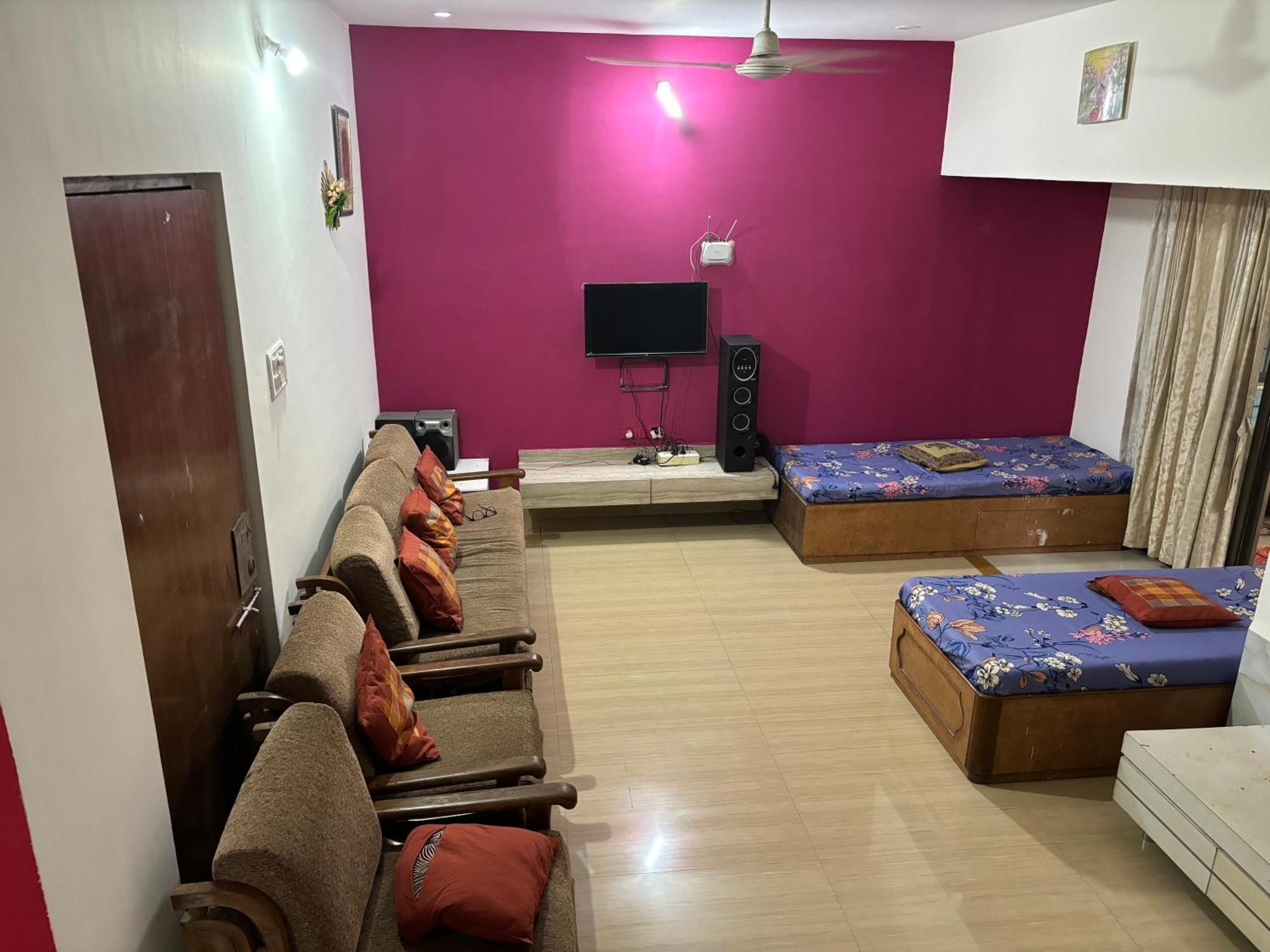 Gurukrupa 3 Bhk Bunglow With Pvt Pool , Tungarli , Location , Hill