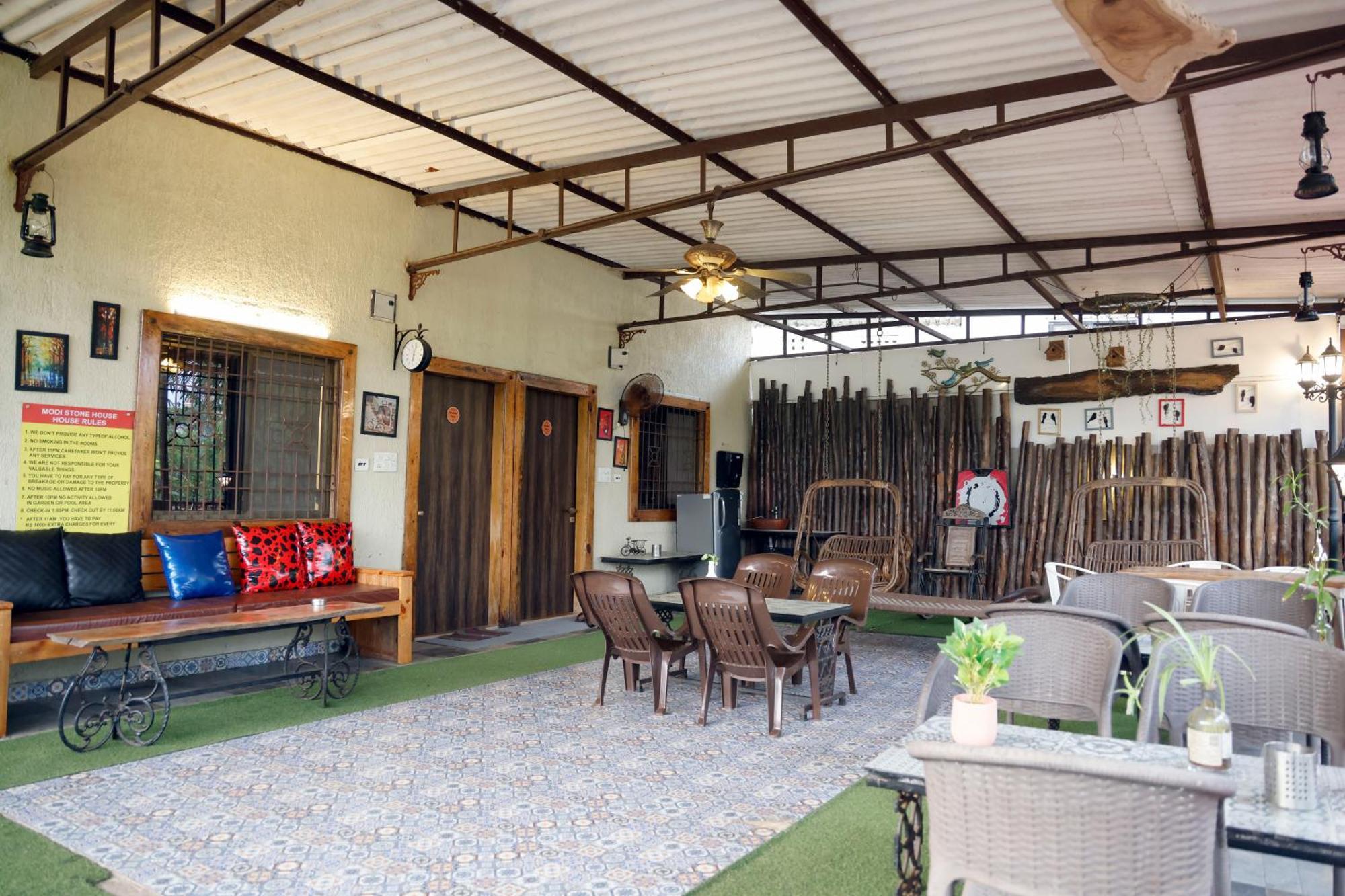 Hot - House Of Travellers, By Mody Hostel *