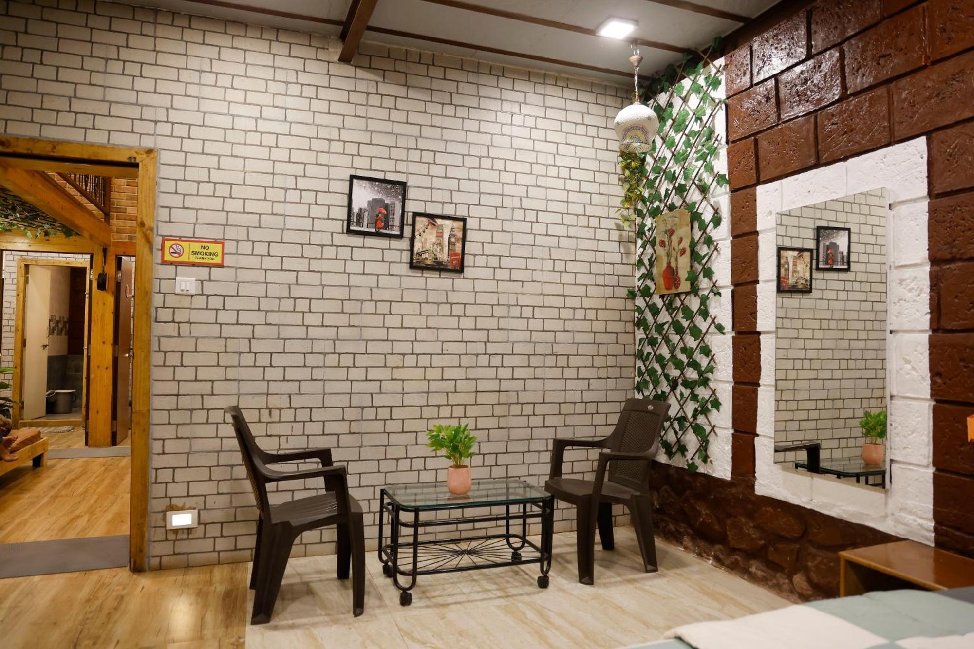 Hot - House Of Travellers, By Mody Hostel