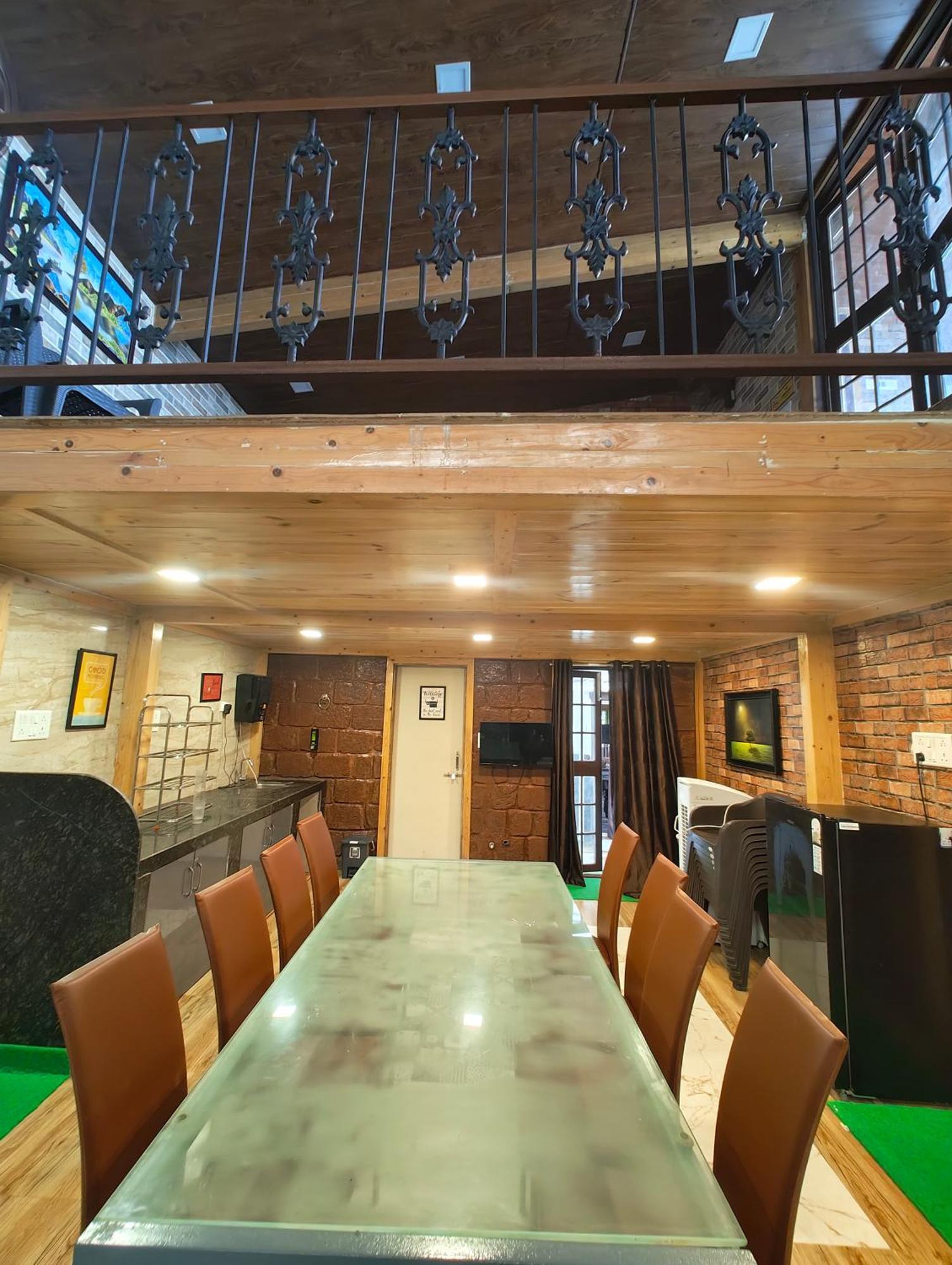 Hot - House Of Travellers, By Mody Hostel *