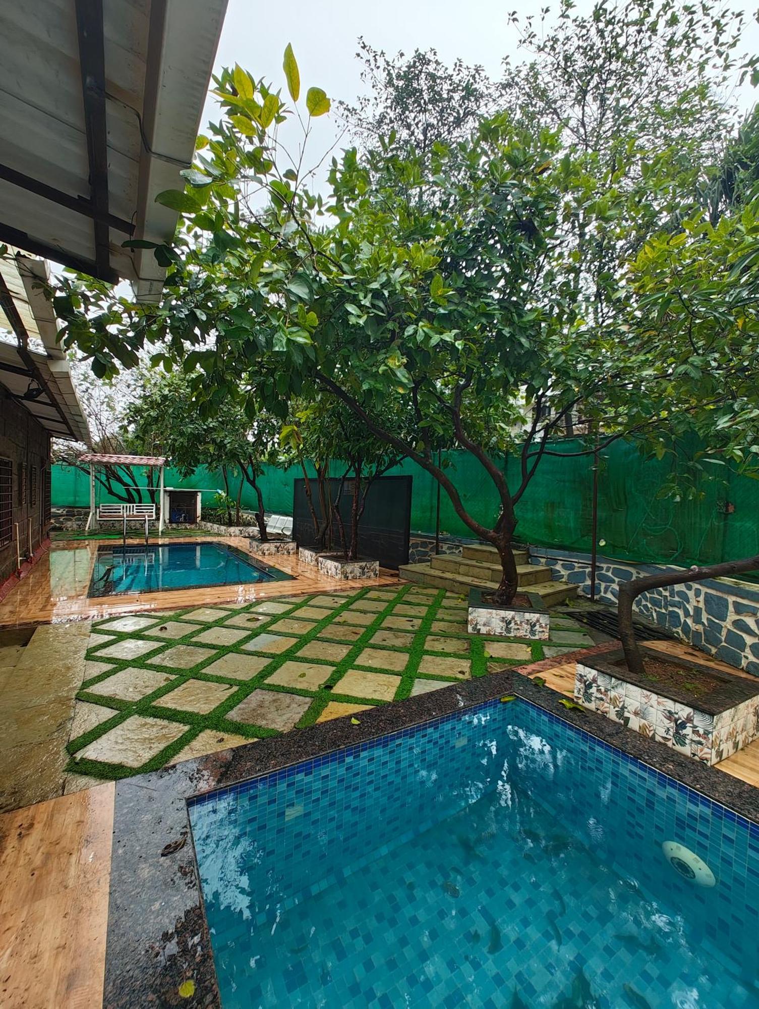 Hot - House Of Travellers, By Mody * Lonavala