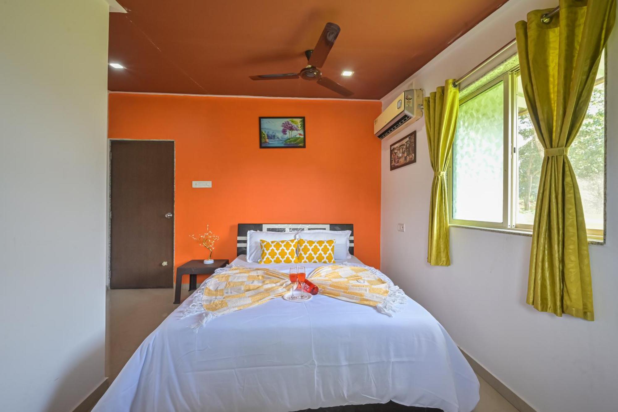 Lush Retreat - 6bhk Private Escape Near Pawna Apartment