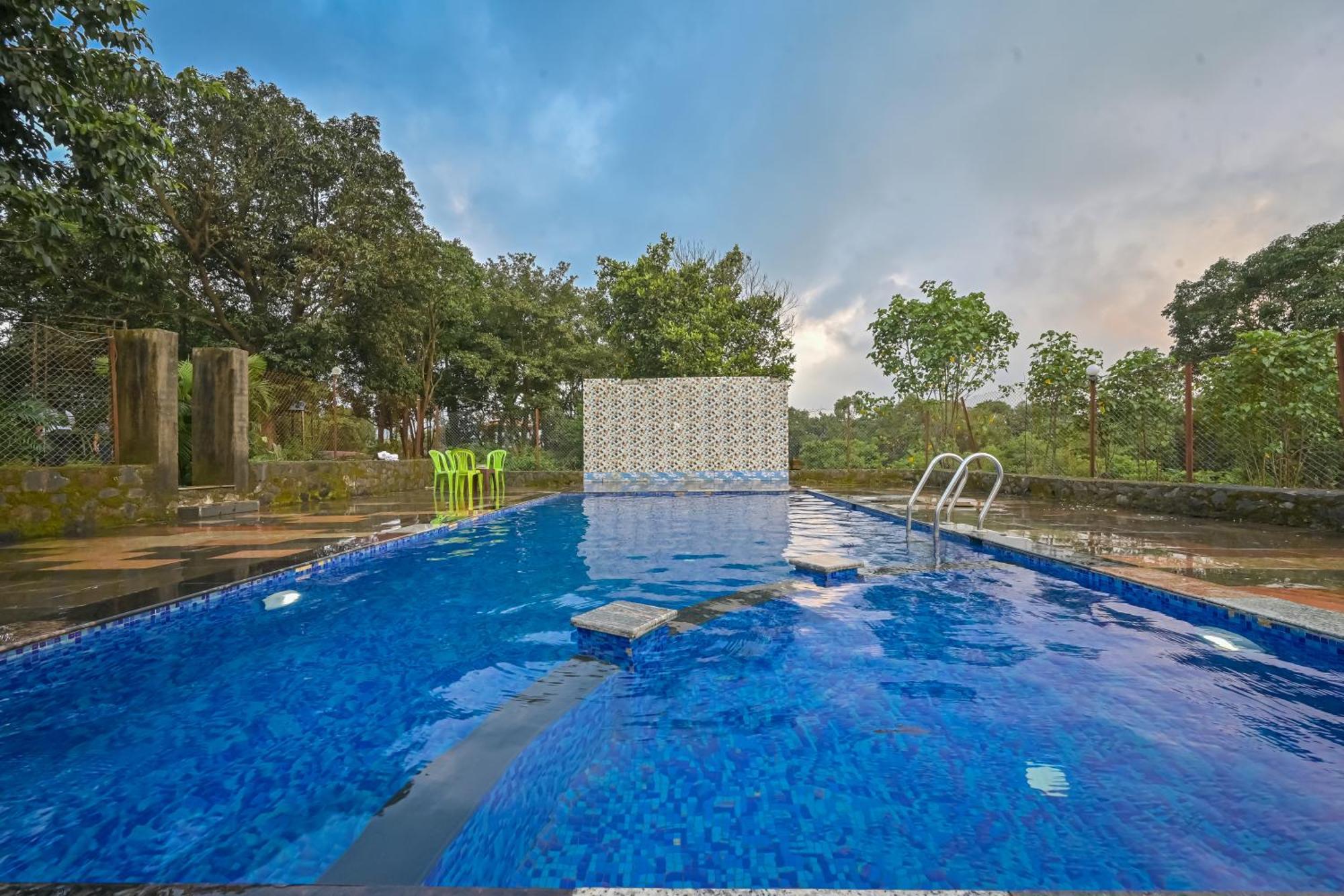 Apartment Lush Retreat - 6bhk Private Escape Near Pawna