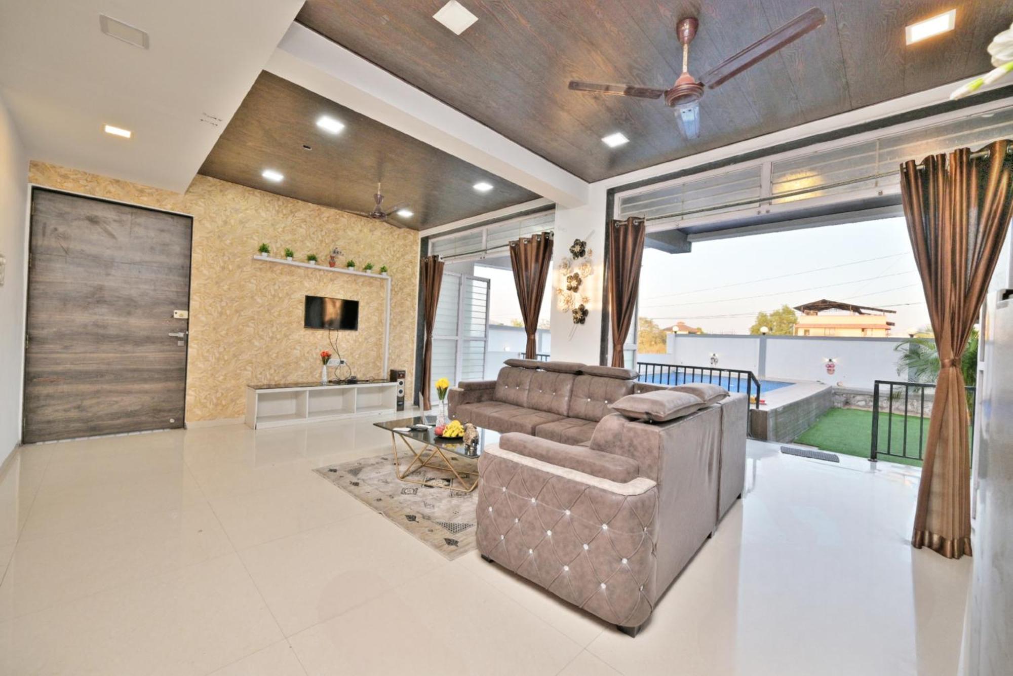 Ll Empyrean Ll 4bhk Ll Ac Ll Pool Ll Mystical Stone Ll Lonavala