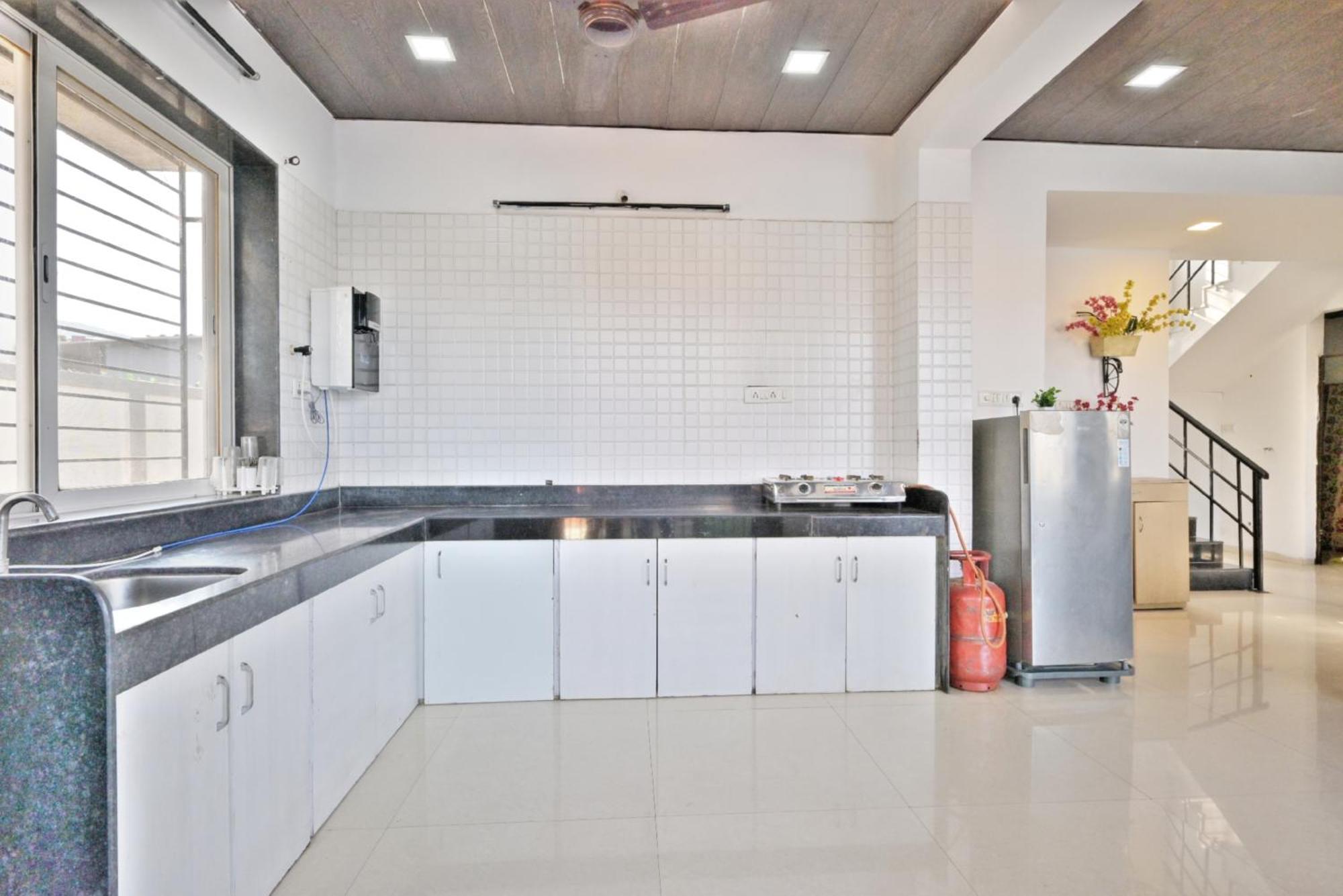 Villa Ll Empyrean Ll 4bhk Ll Ac Ll Pool Ll Mystical Stone Ll Lonavala