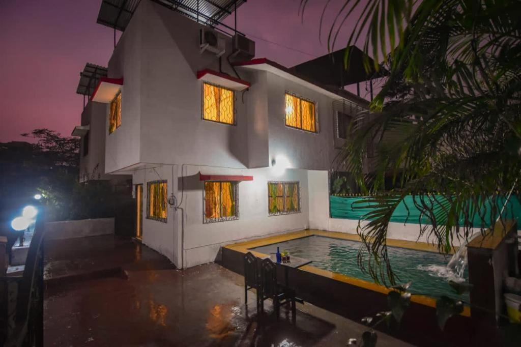 Ll Empyrean Ll 2bhk Ll Valentina Ll *