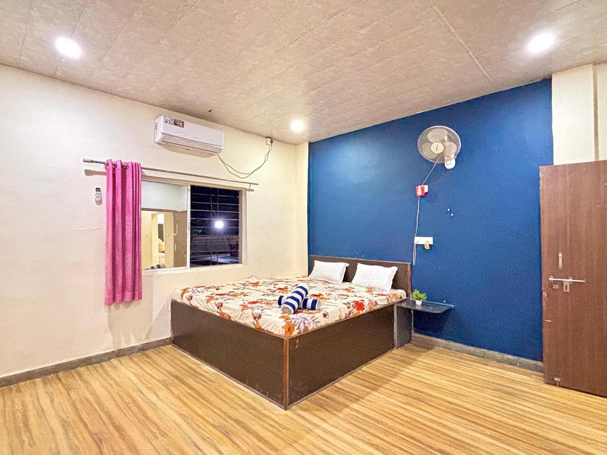 24 Apartment *
