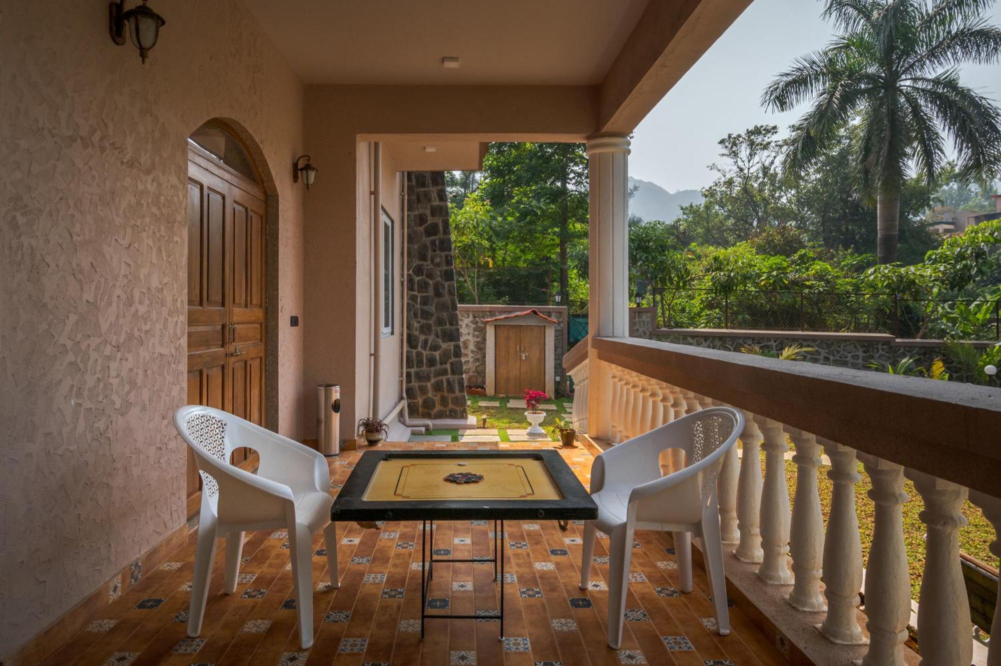 Saffronstays Ryewood Park Estate Villa *