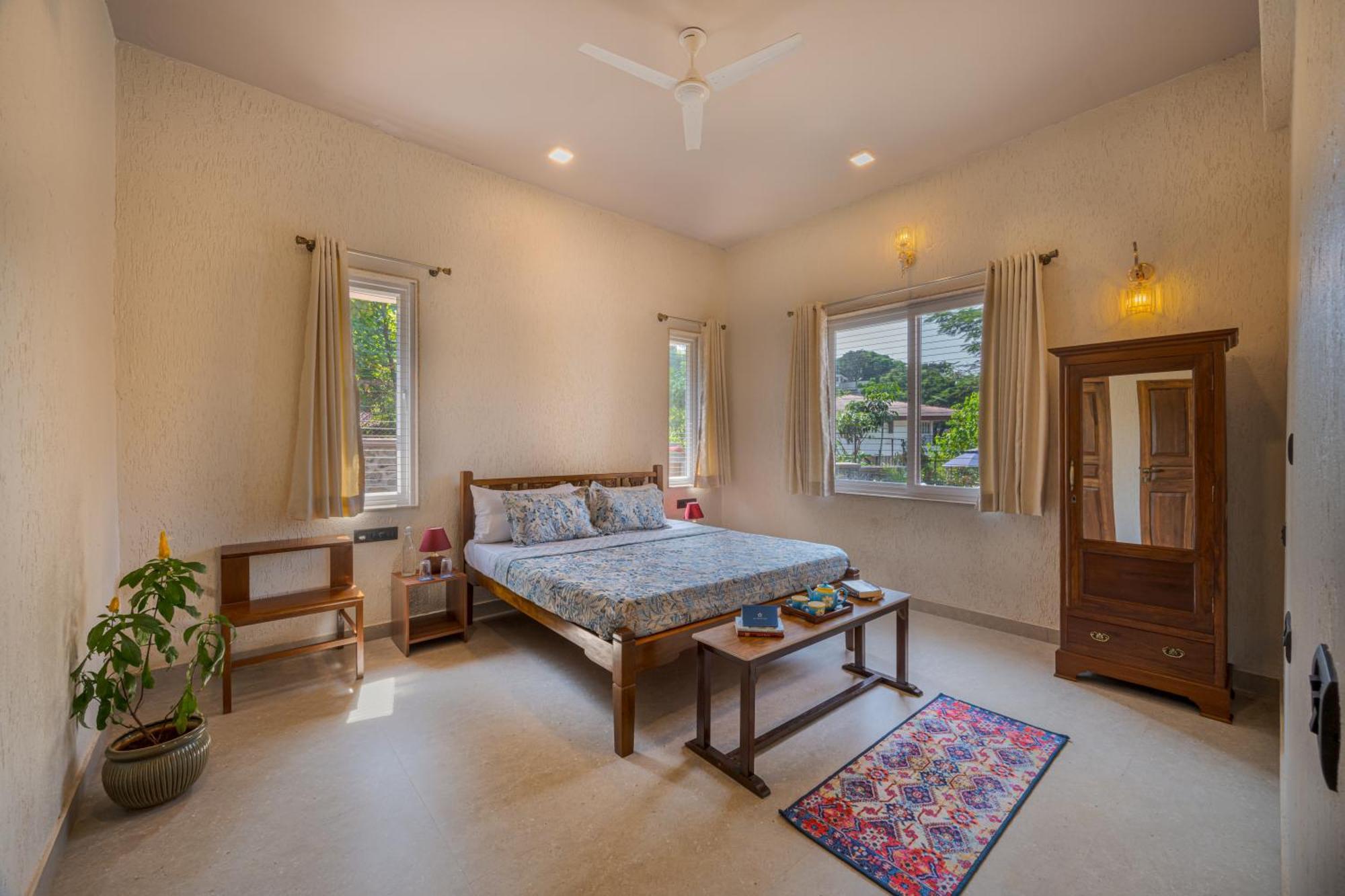 Saffronstays Ryewood Park Estate Villa *