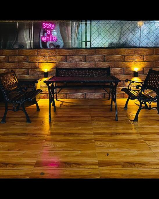 Mount Bungalows-cottage Supreme 2bhk Private Pool
