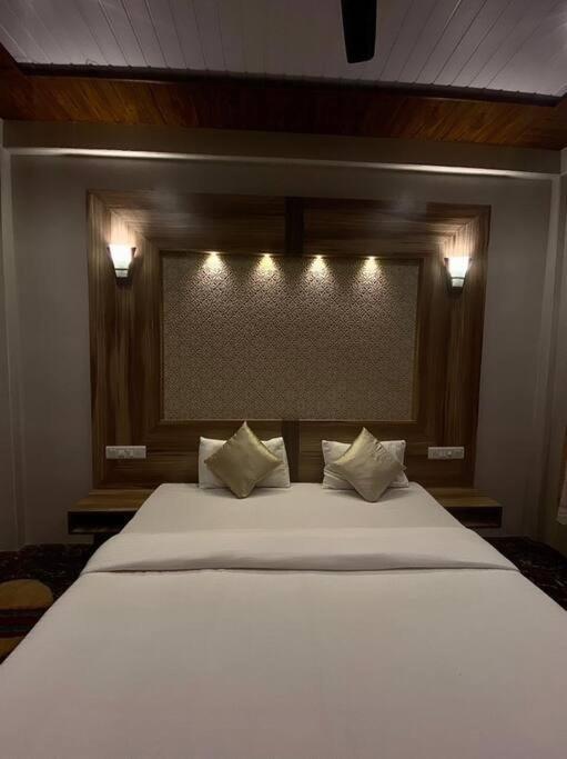 Holiday home Mount Bungalows-cottage Supreme 2bhk Private Pool