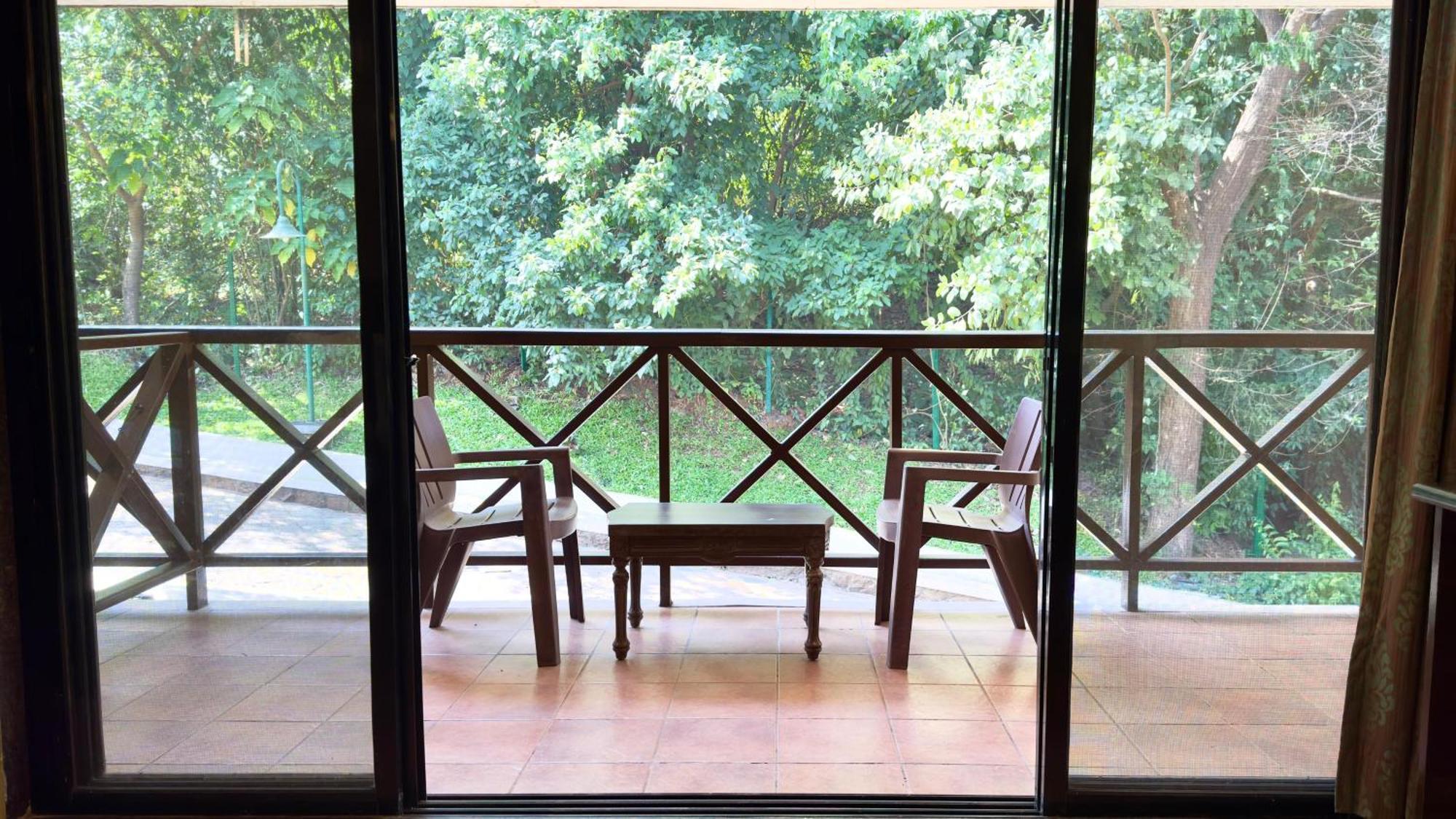 Upper Deck - And Relax At The Highest Peak Resort 4*