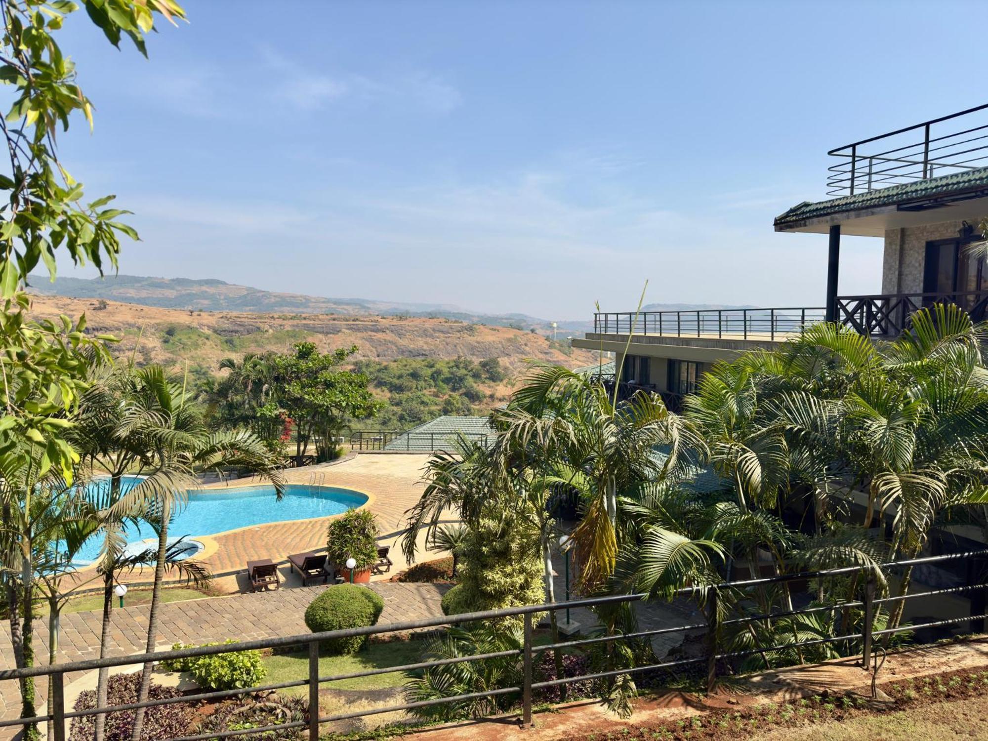 Resort Upper Deck - And Relax At The Highest Peak