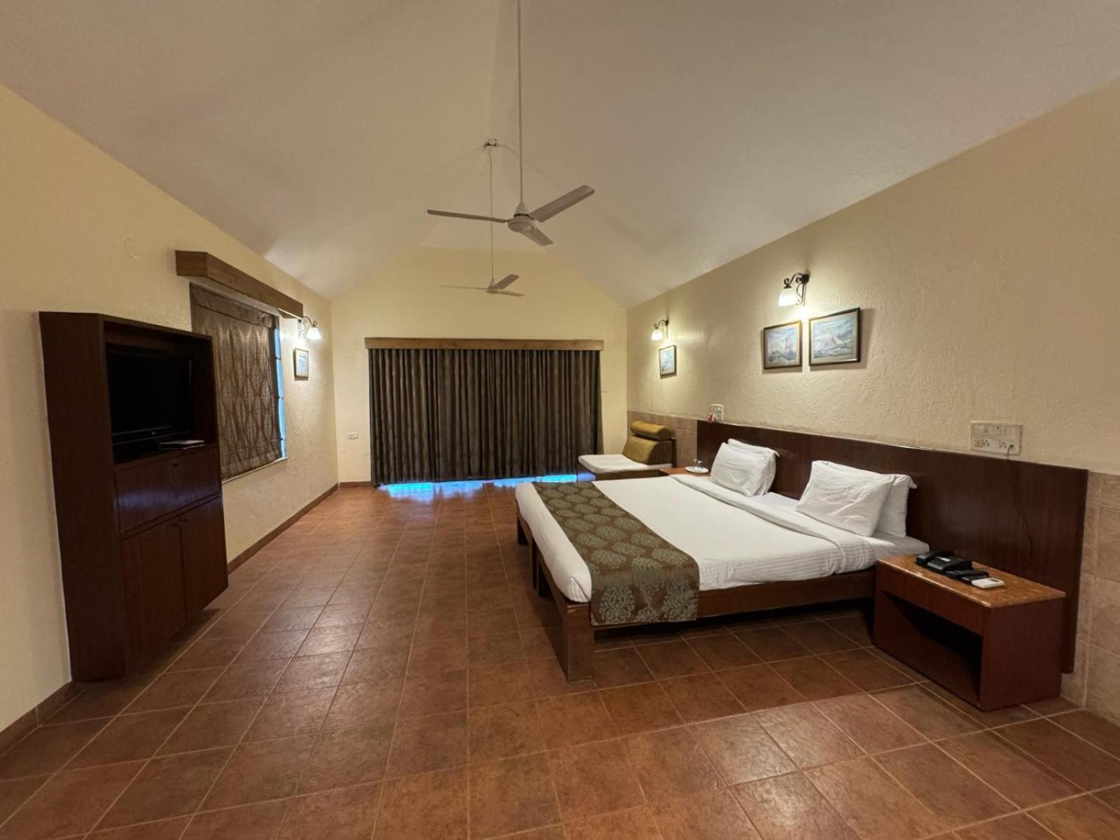 Resort Upper Deck - And Relax At The Highest Peak