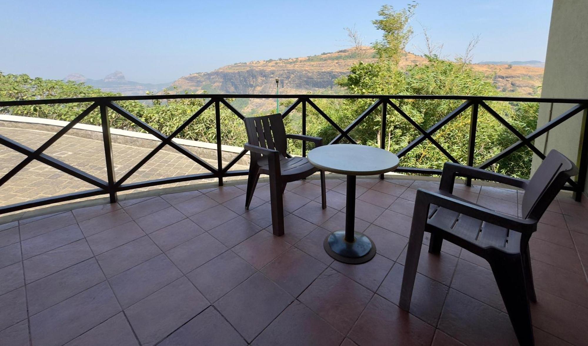 Upper Deck - And Relax At The Highest Peak Resort 4*