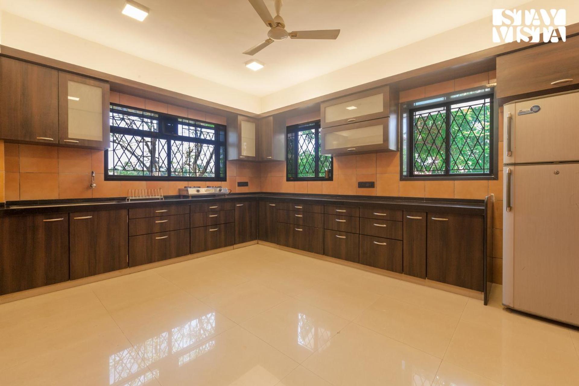Casa Enchante By Stayvista - Pool, Views, Ping Pong, And A Lush Lawn For A Perfect Retreat Lonavala